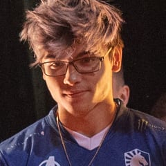 Twistzz headshot